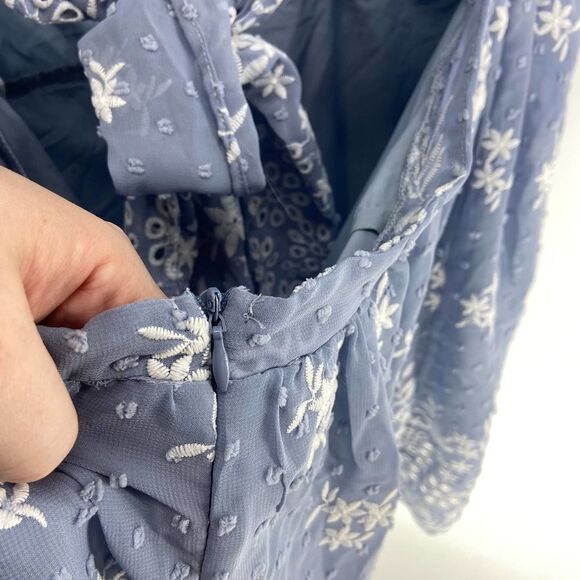 Showpo. Light blue Short Sleeve Open Back Floral Eyelet Mini Dress Women US 16 - Picture 6 of 7